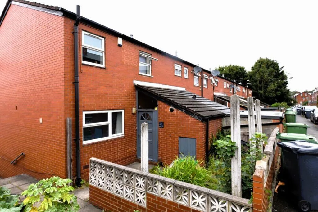 1 bedroom house share for rent