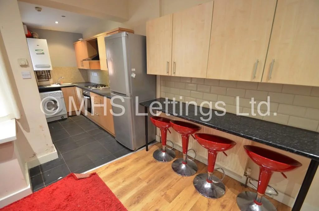 1 bedroom house share for rent