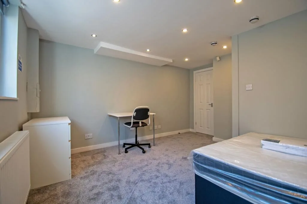 1 bedroom house share for rent