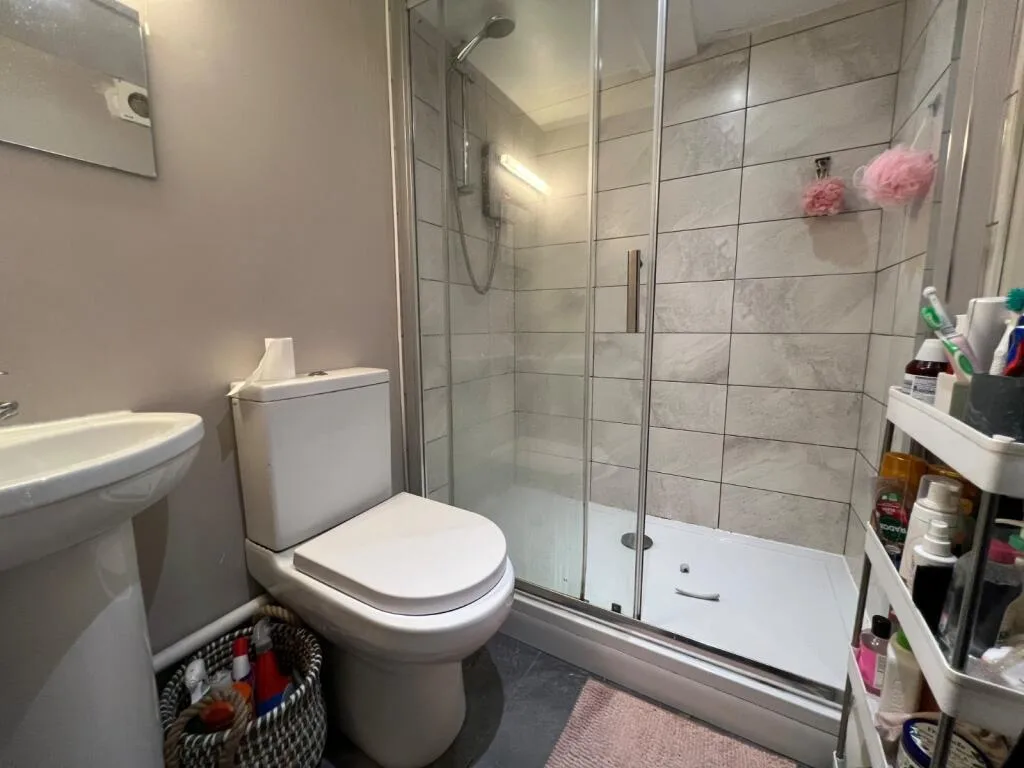 1 bedroom detached house for rent