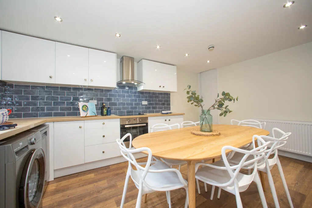 1 bedroom house share for rent