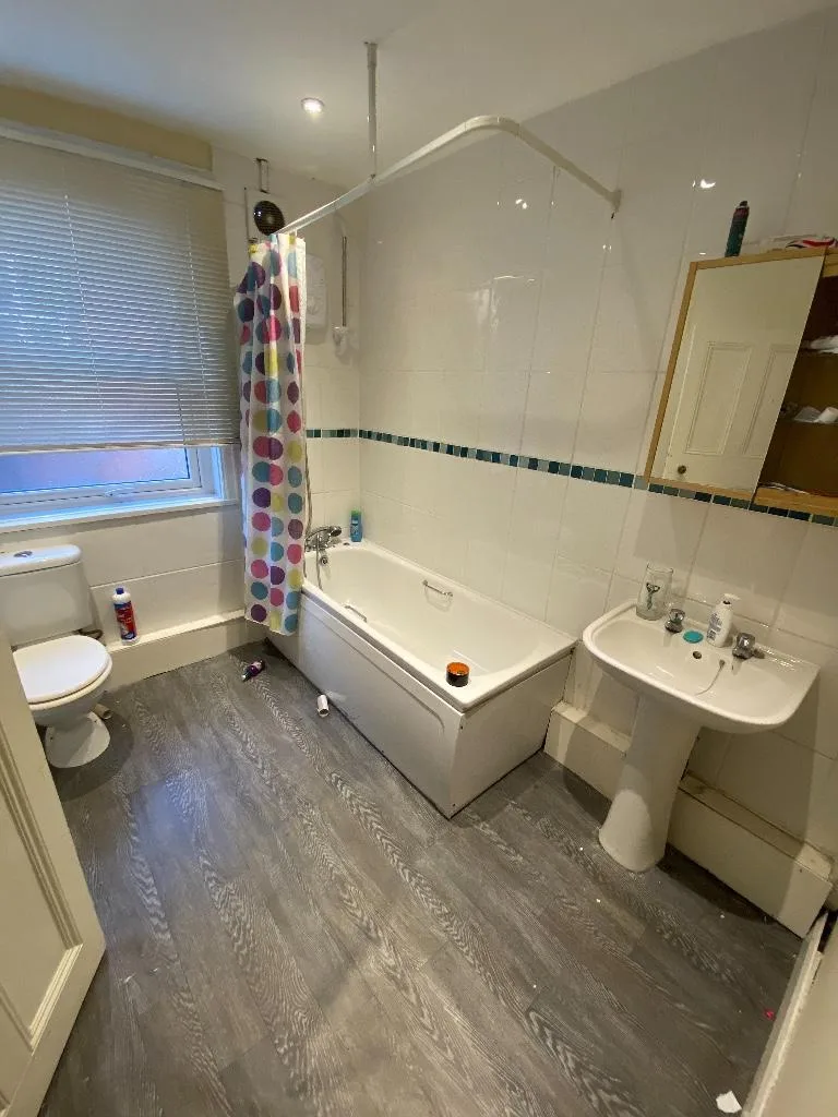 1 bedroom house share for rent