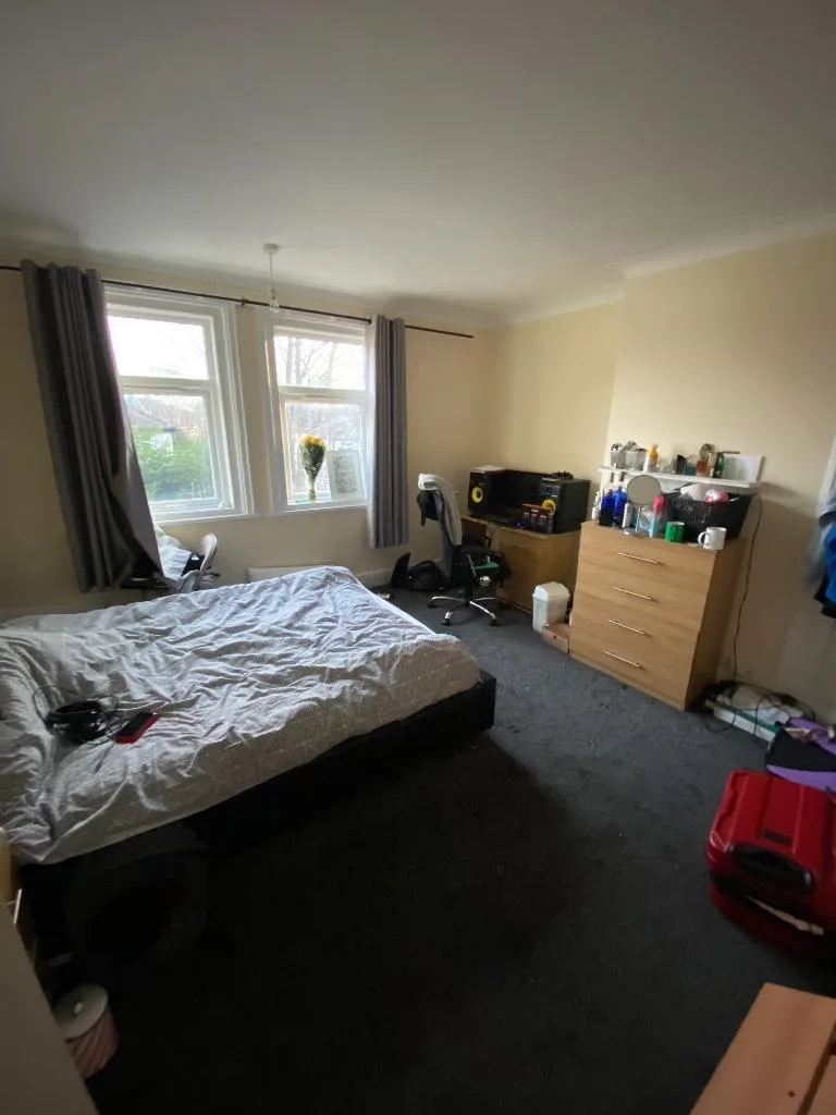 1 bedroom house share for rent