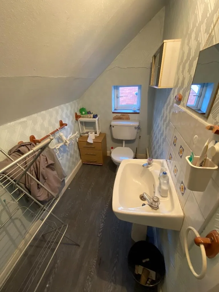 1 bedroom house share for rent
