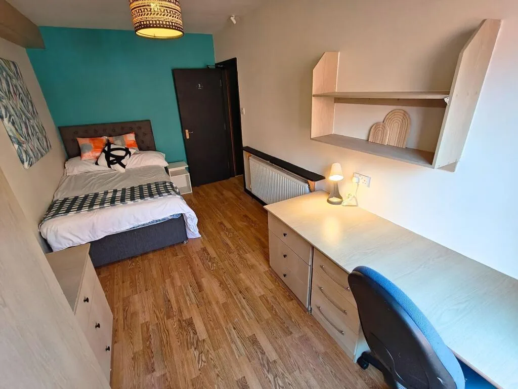 1 bedroom house share for rent