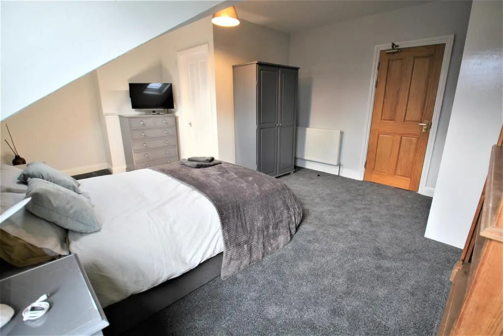 1 bedroom semi-detached house for rent