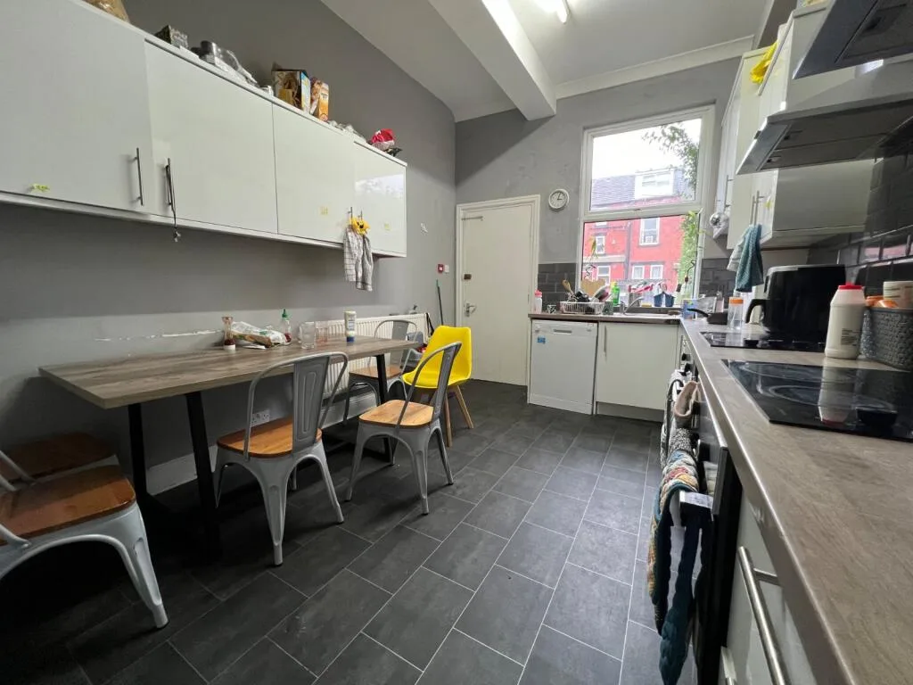 1 bedroom detached house for rent
