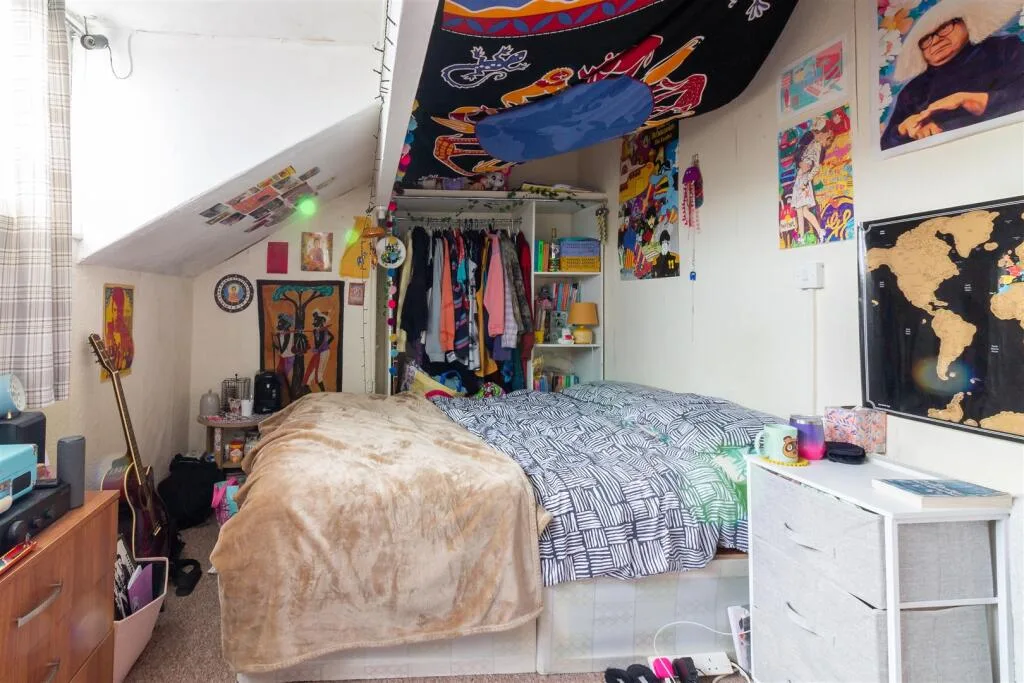 2 bedroom house for rent