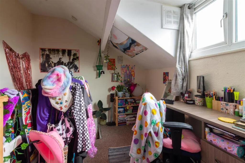 2 bedroom house for rent