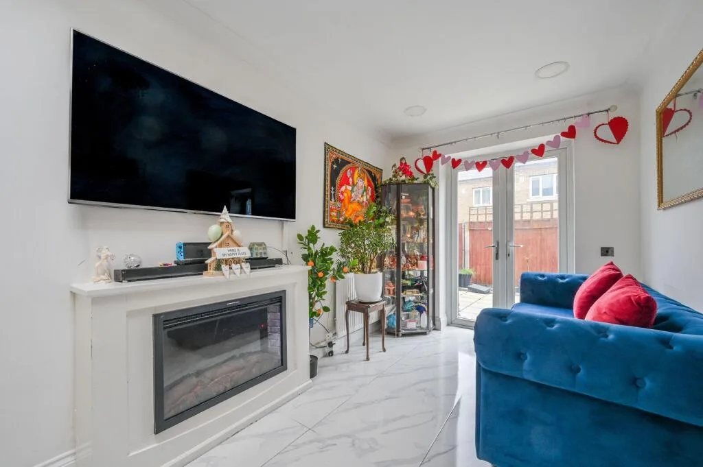 4 bedroom house for rent