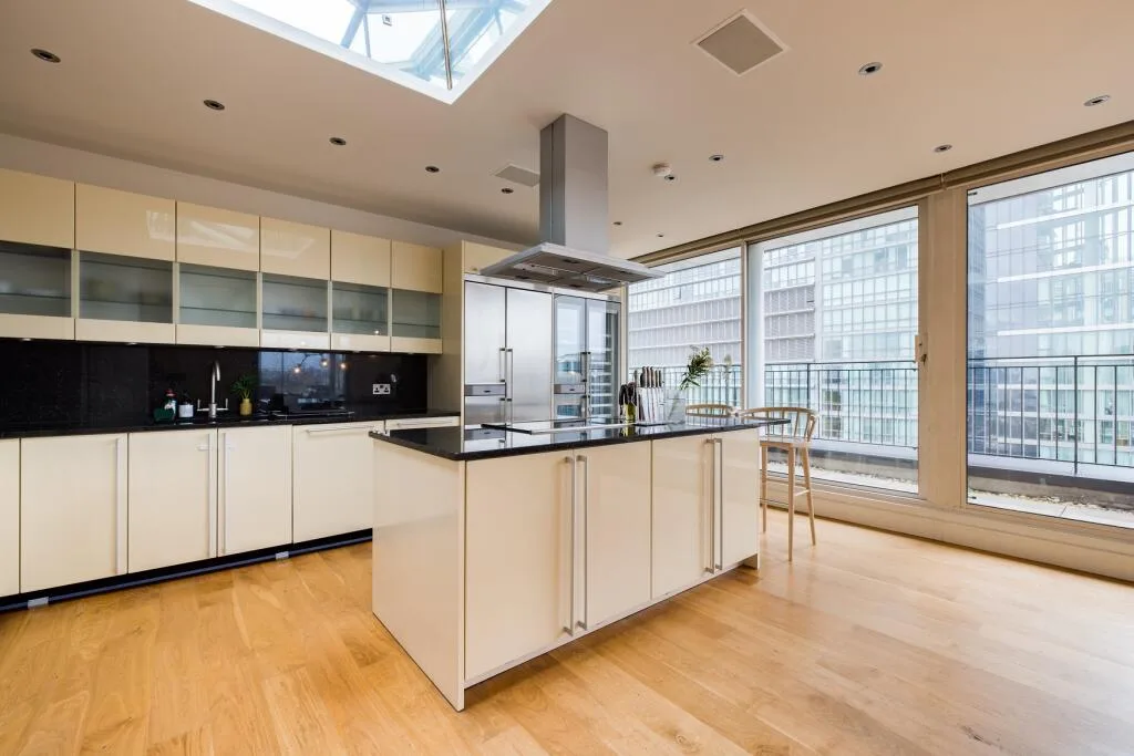 3 bedroom flat for rent