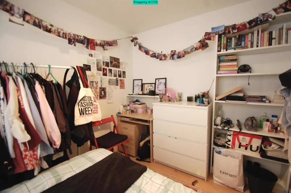 5 bedroom terraced house for rent