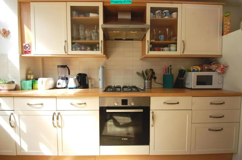 5 bedroom terraced house for rent