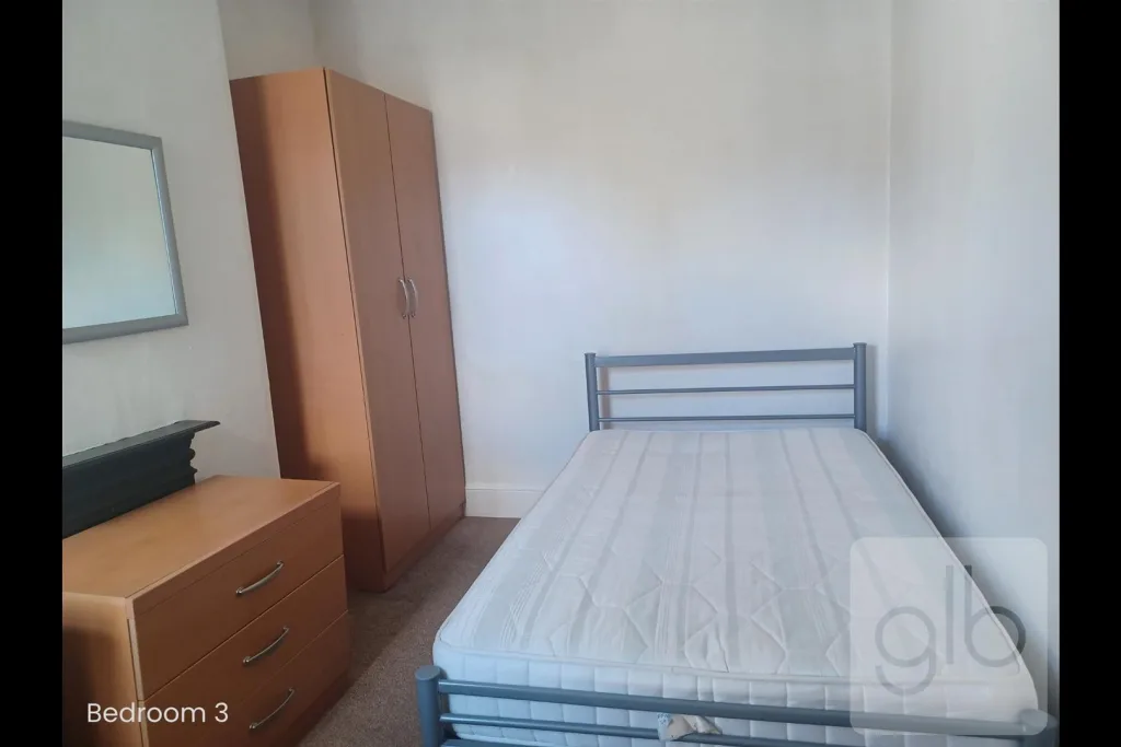 4 bedroom terraced house for rent