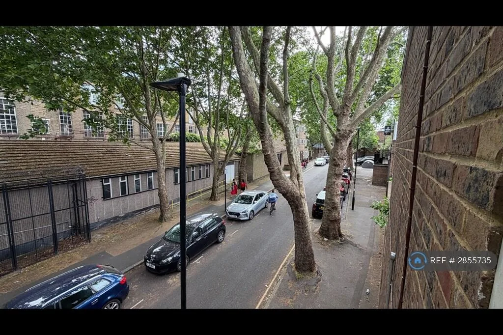 3 bedroom end of terrace house for rent