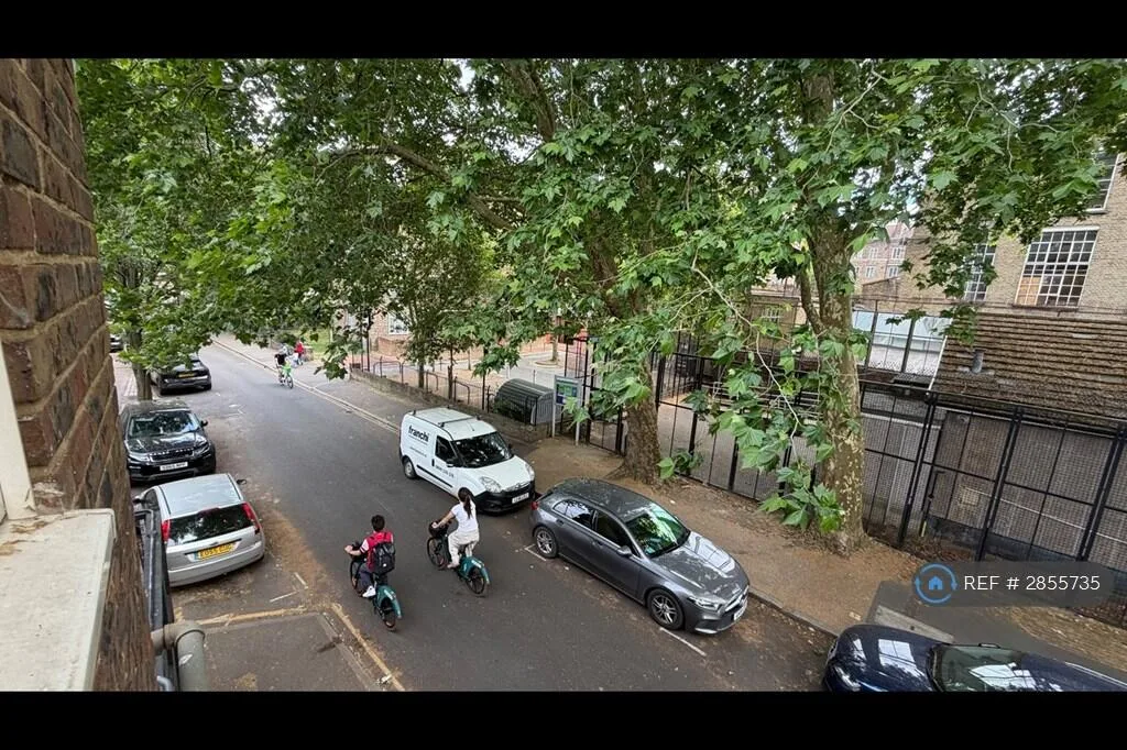3 bedroom end of terrace house for rent