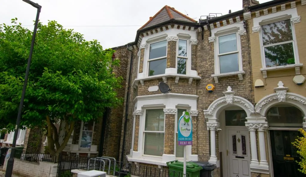 2 bedroom flat for rent