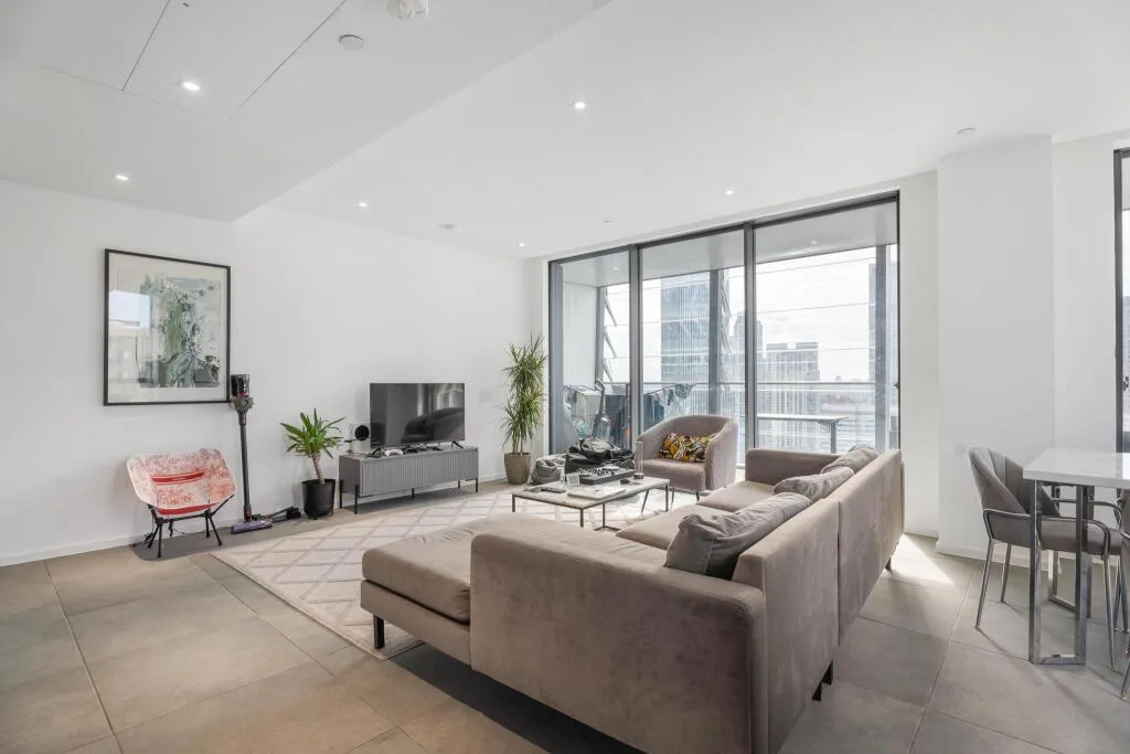 3 bedroom flat for rent