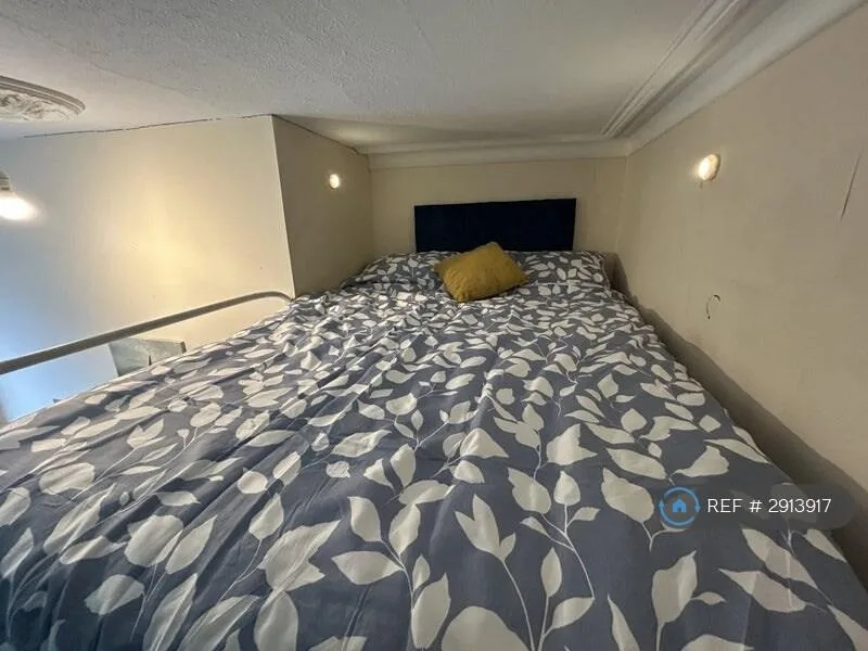 6 bedroom maisonette for rent