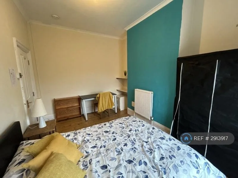 6 bedroom maisonette for rent