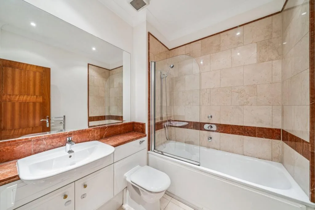 3 bedroom flat for rent