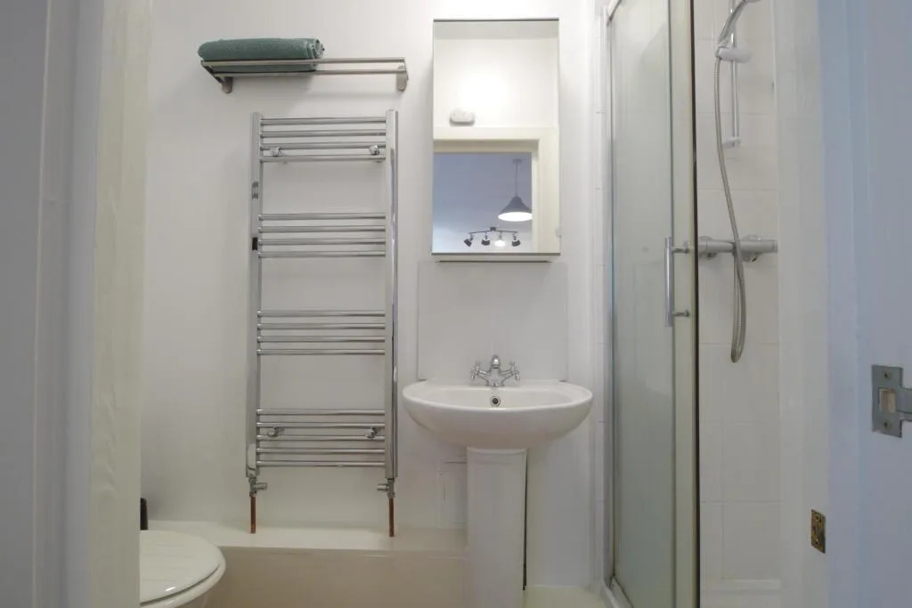 2 bedroom ground floor maisonette for rent