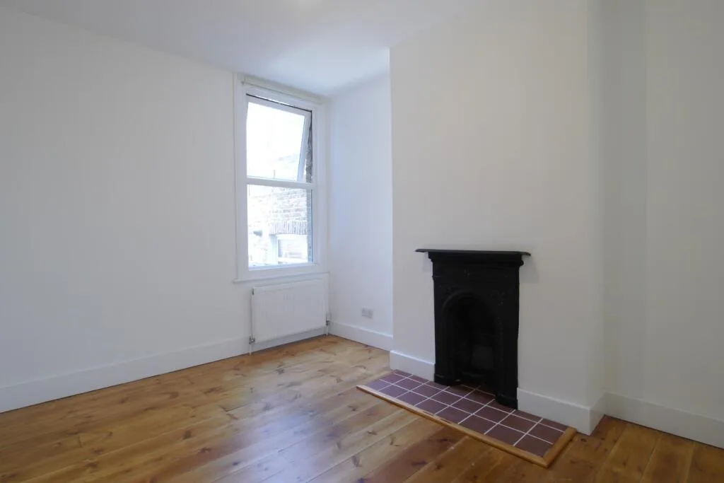 2 bedroom ground floor maisonette for rent