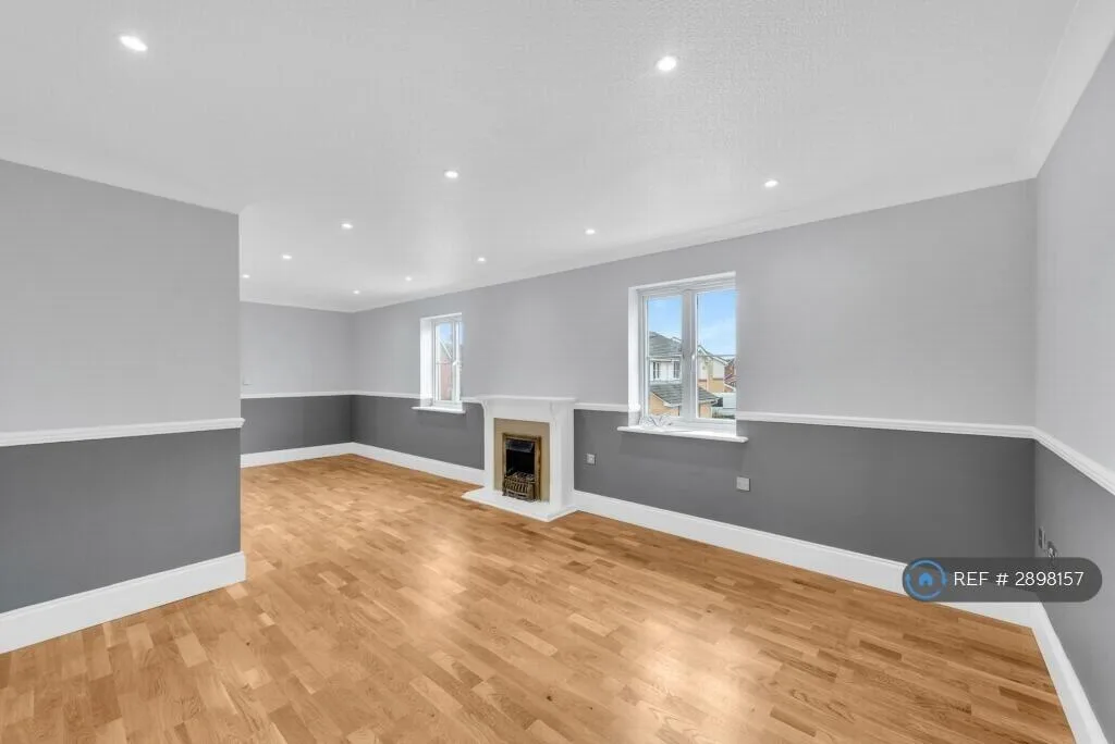 2 bedroom end of terrace house for rent