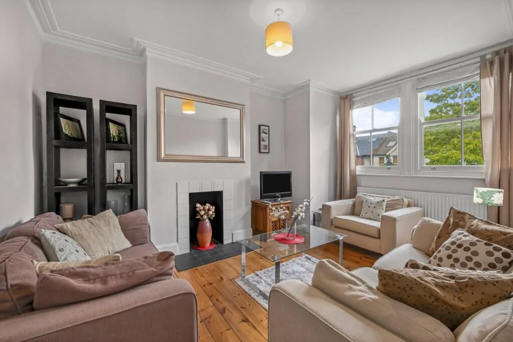 3 bedroom flat for rent