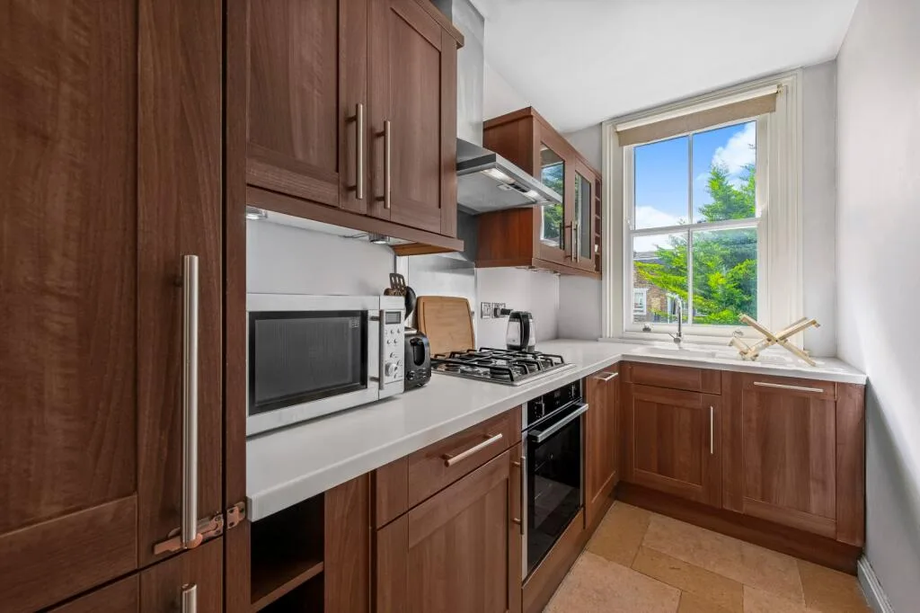 3 bedroom flat for rent
