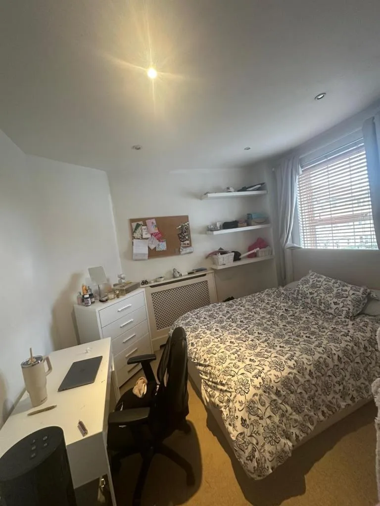 3 bedroom semi-detached house for rent