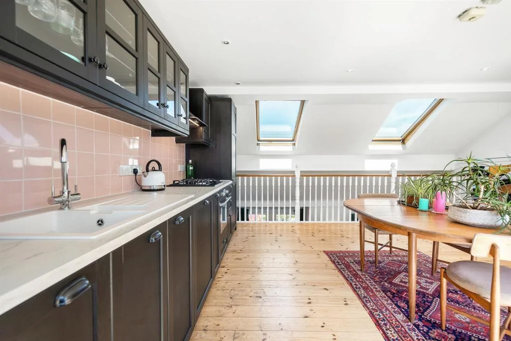 3 bedroom flat for rent
