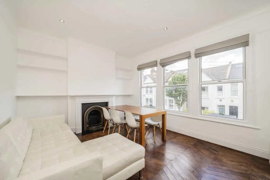 3 bedroom flat for rent
