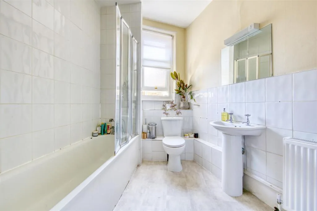 3 bedroom flat for rent