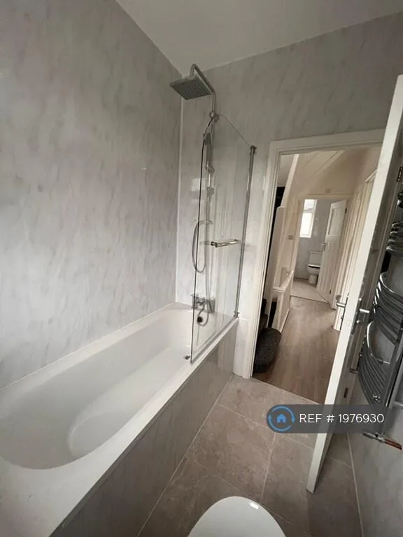 4 bedroom terraced house for rent