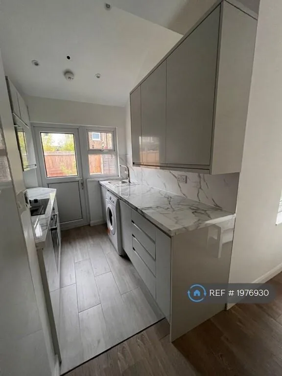 4 bedroom terraced house for rent