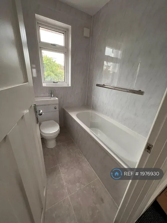 4 bedroom terraced house for rent