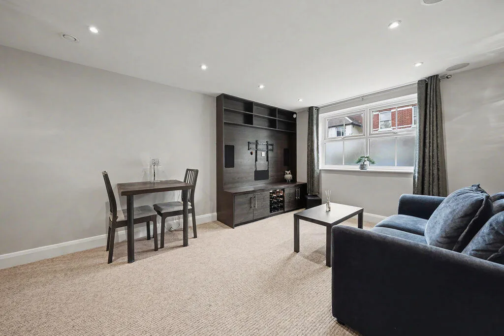 1 bedroom flat for rent