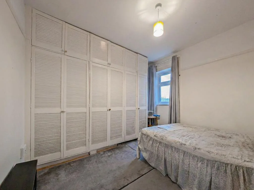 2 bedroom maisonette for rent