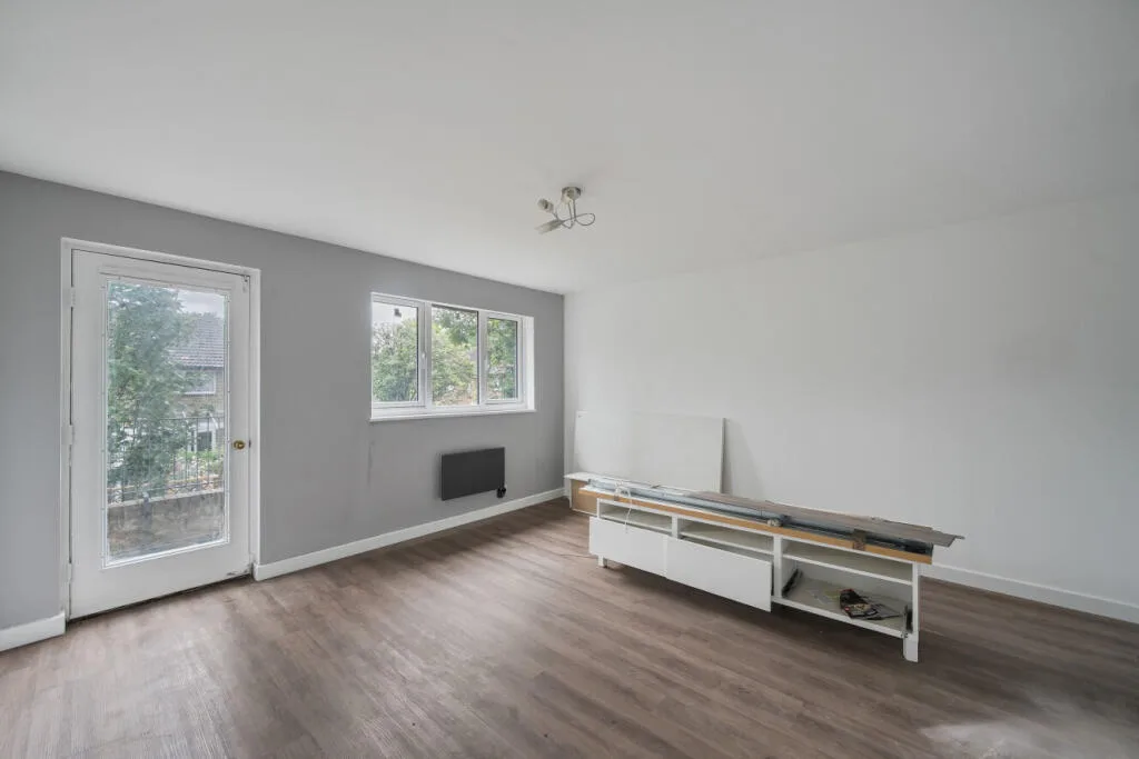 2 bedroom maisonette for rent