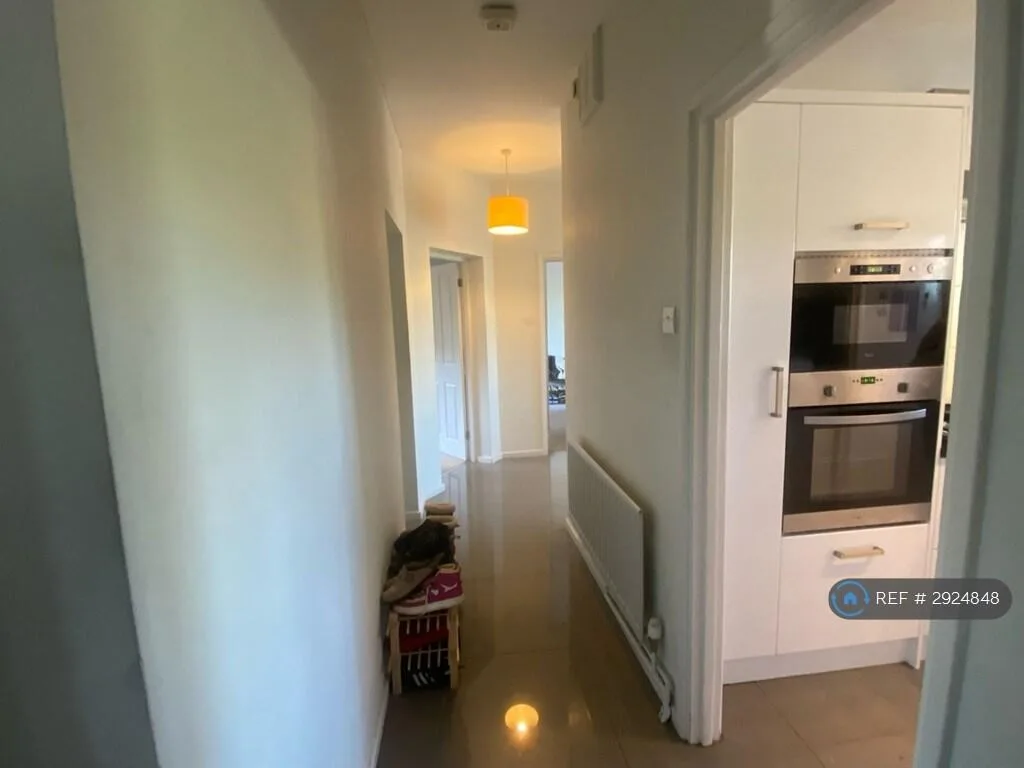 3 bedroom flat for rent