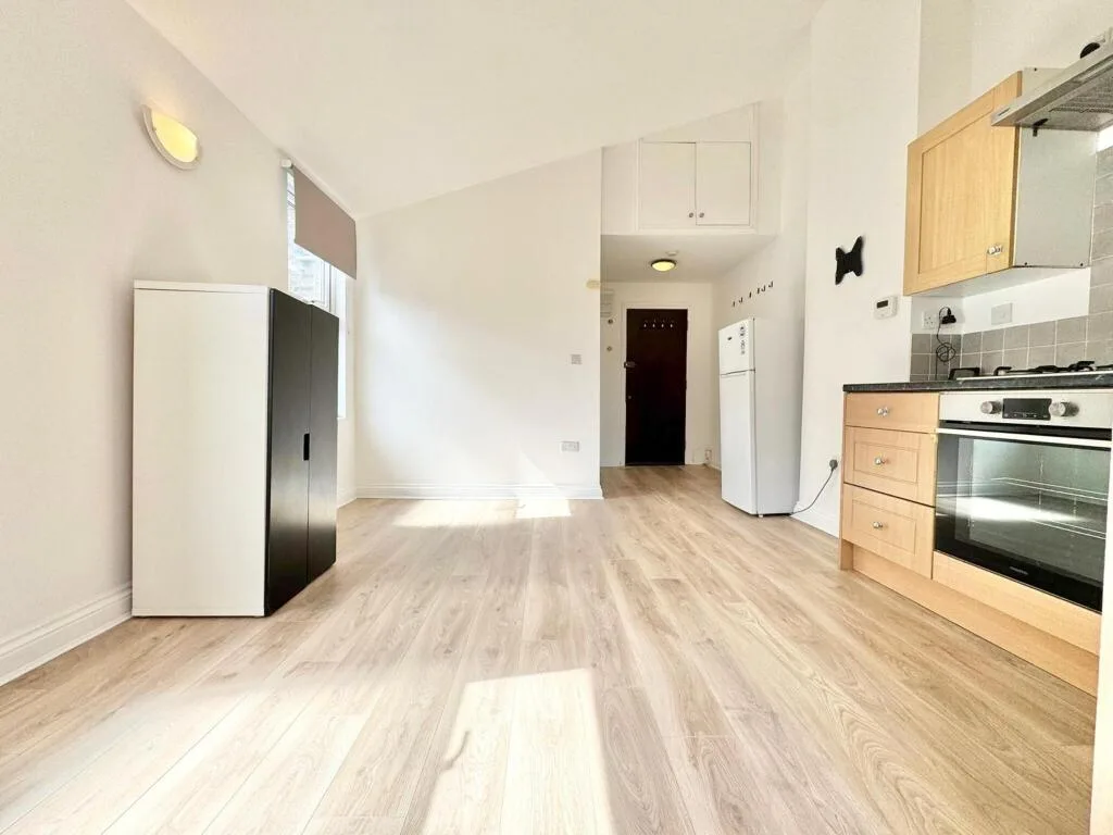 Studio apartment for rent