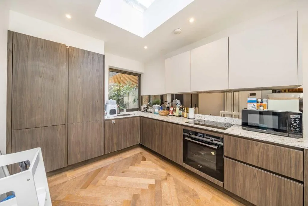 3 bedroom flat for rent