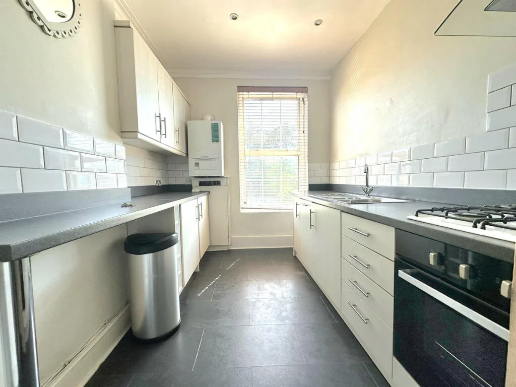 3 bedroom flat for rent