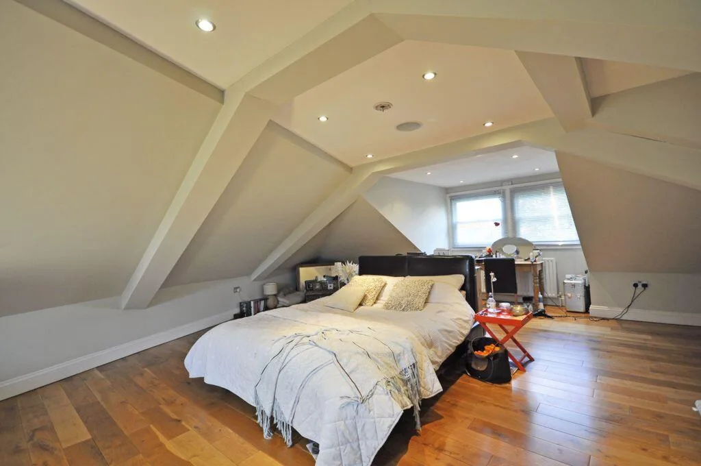 3 bedroom maisonette for rent