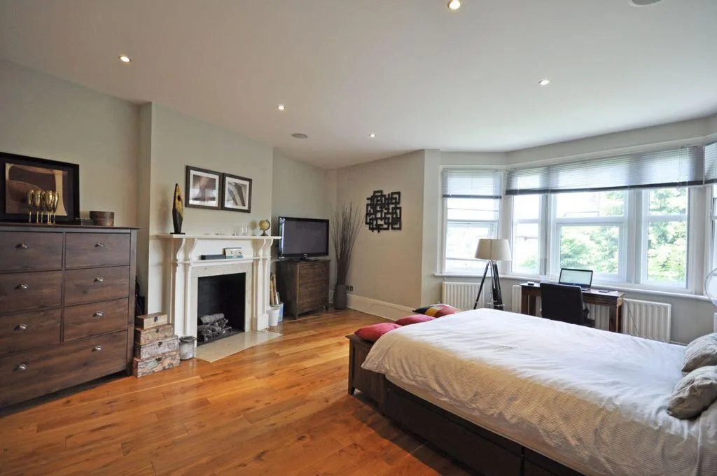 3 bedroom maisonette for rent