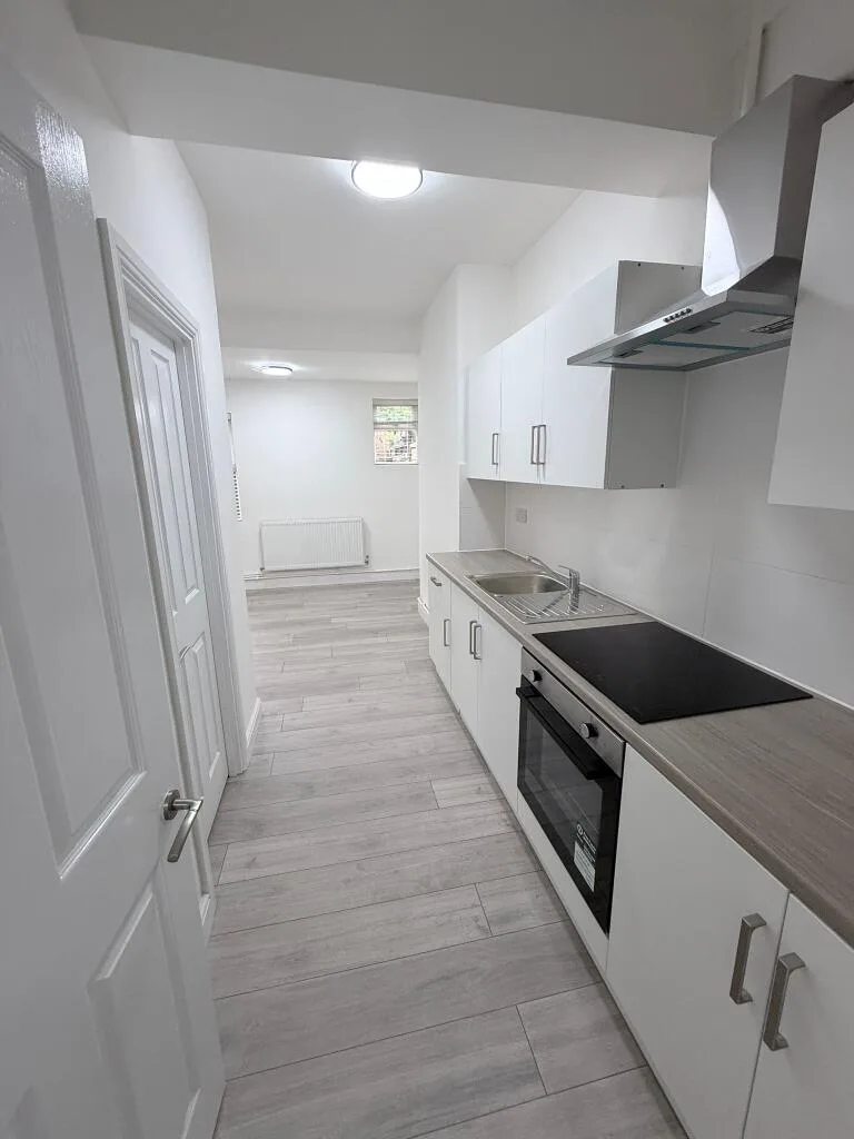 2 bedroom flat for rent