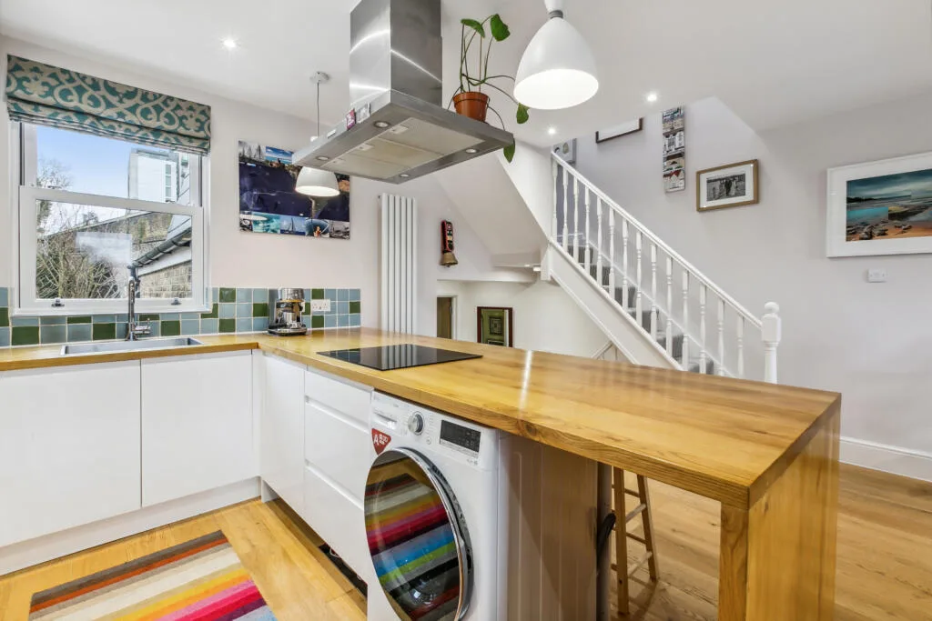 3 bedroom maisonette for rent