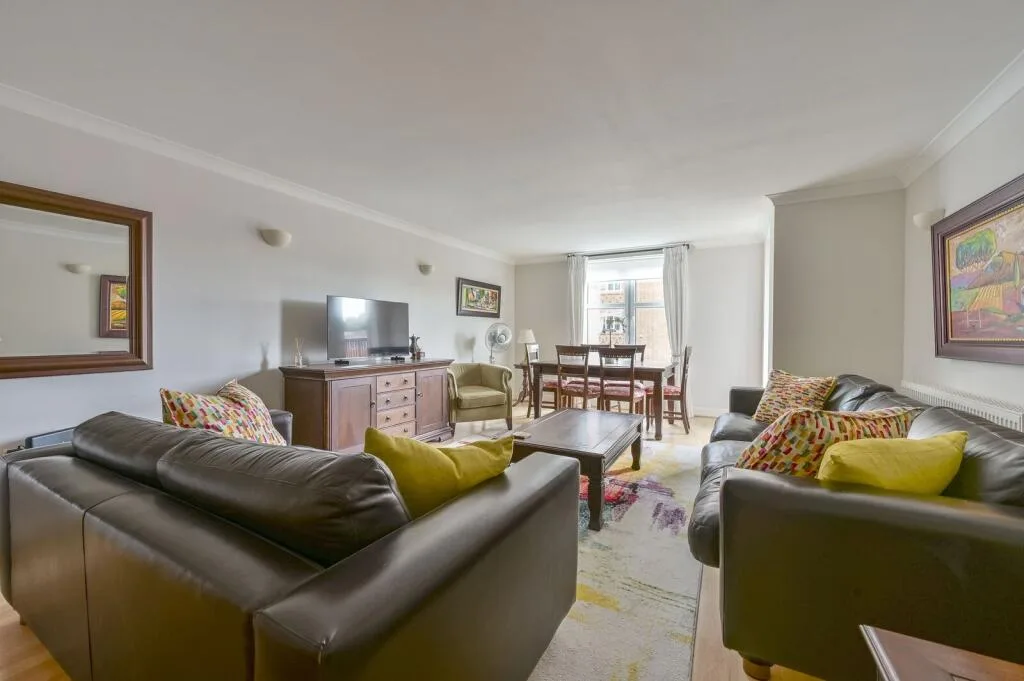 2 bedroom flat for rent