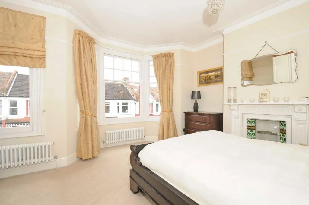 4 bedroom terraced house for rent